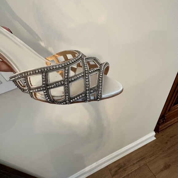 Badgley Mischa white/ivory evening shoes - Picture 5 of 9